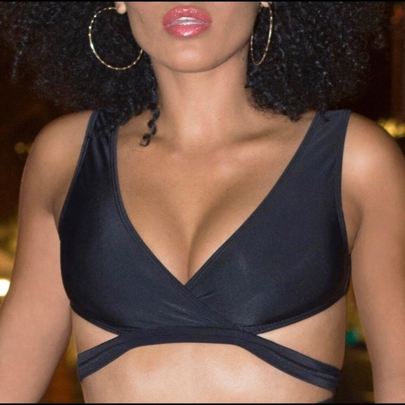 NWT toxic Sadie Coquette Bikini TOP - Picture 1 of 3